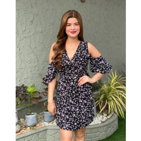 Ronalyn Cold Shoulder - Picture 1 of 1